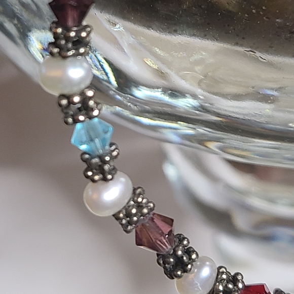 Freshwater Pearl and Swarovski Crystal Necklace - Picture 3 of 6